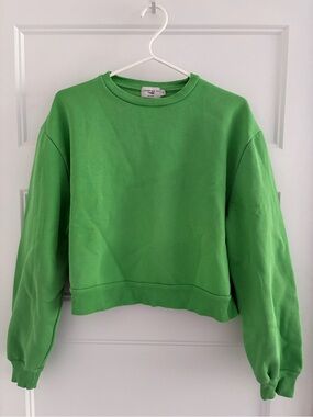 Josefine HJ x NA-KD Green Crewneck Sweatshirt